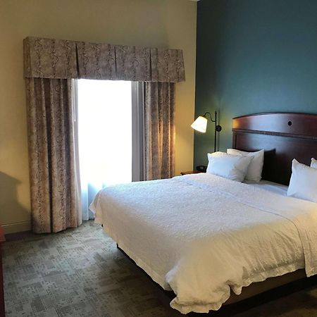 Hampton Inn & Suites Bloomington-Normal Εξωτερικό φωτογραφία
