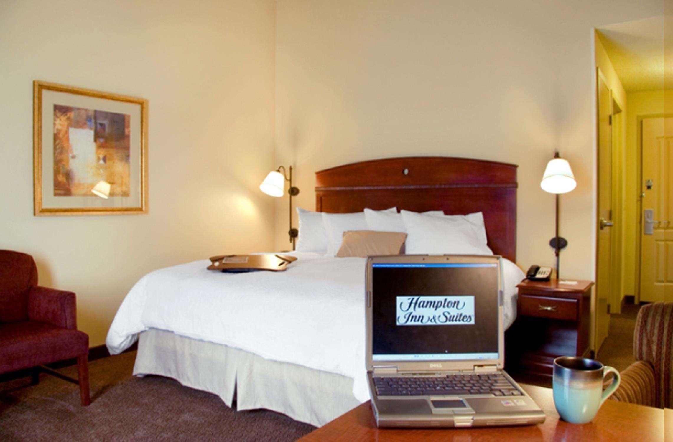 Hampton Inn & Suites Bloomington-Normal Εξωτερικό φωτογραφία
