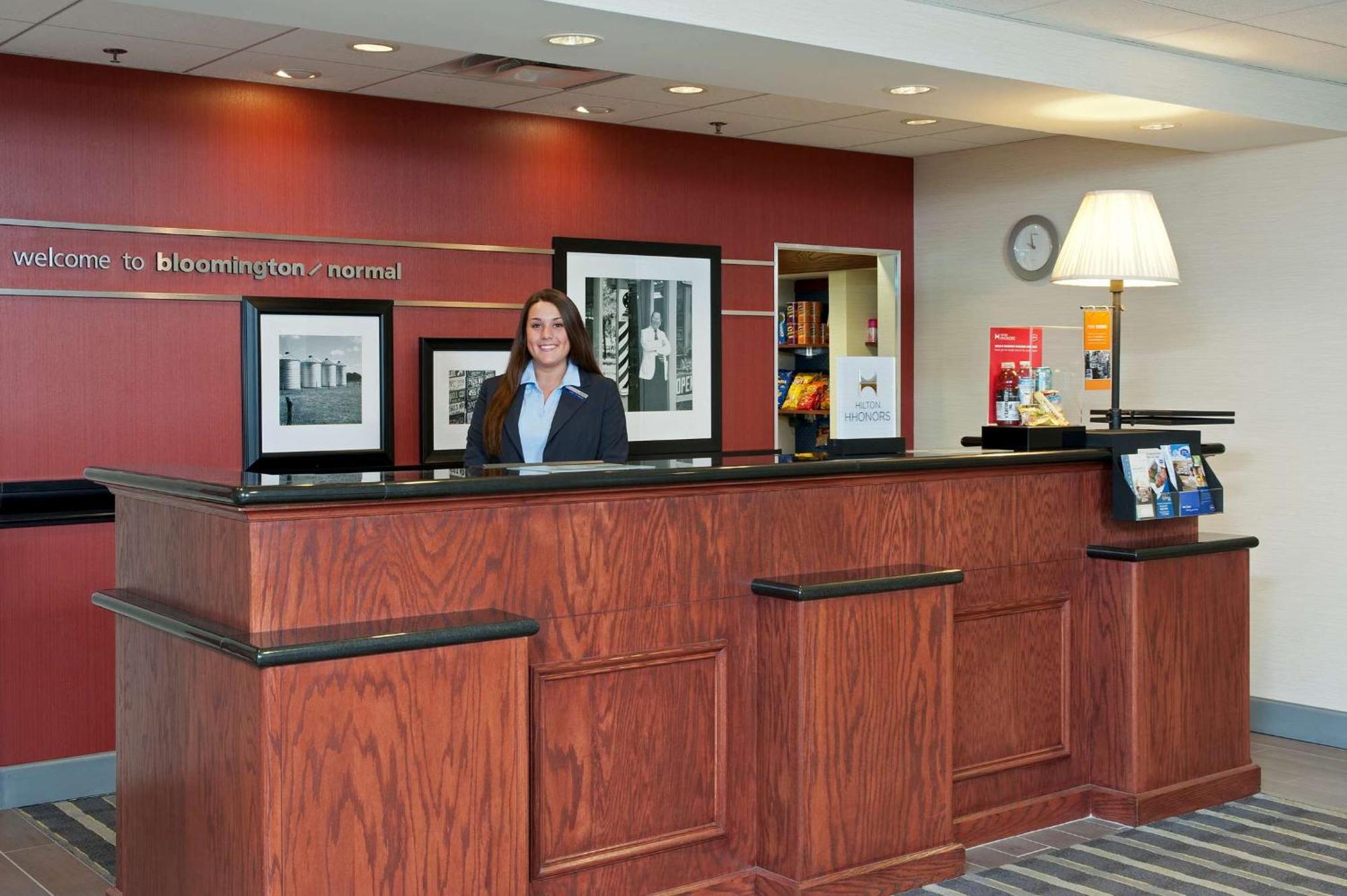 Hampton Inn & Suites Bloomington-Normal Εξωτερικό φωτογραφία